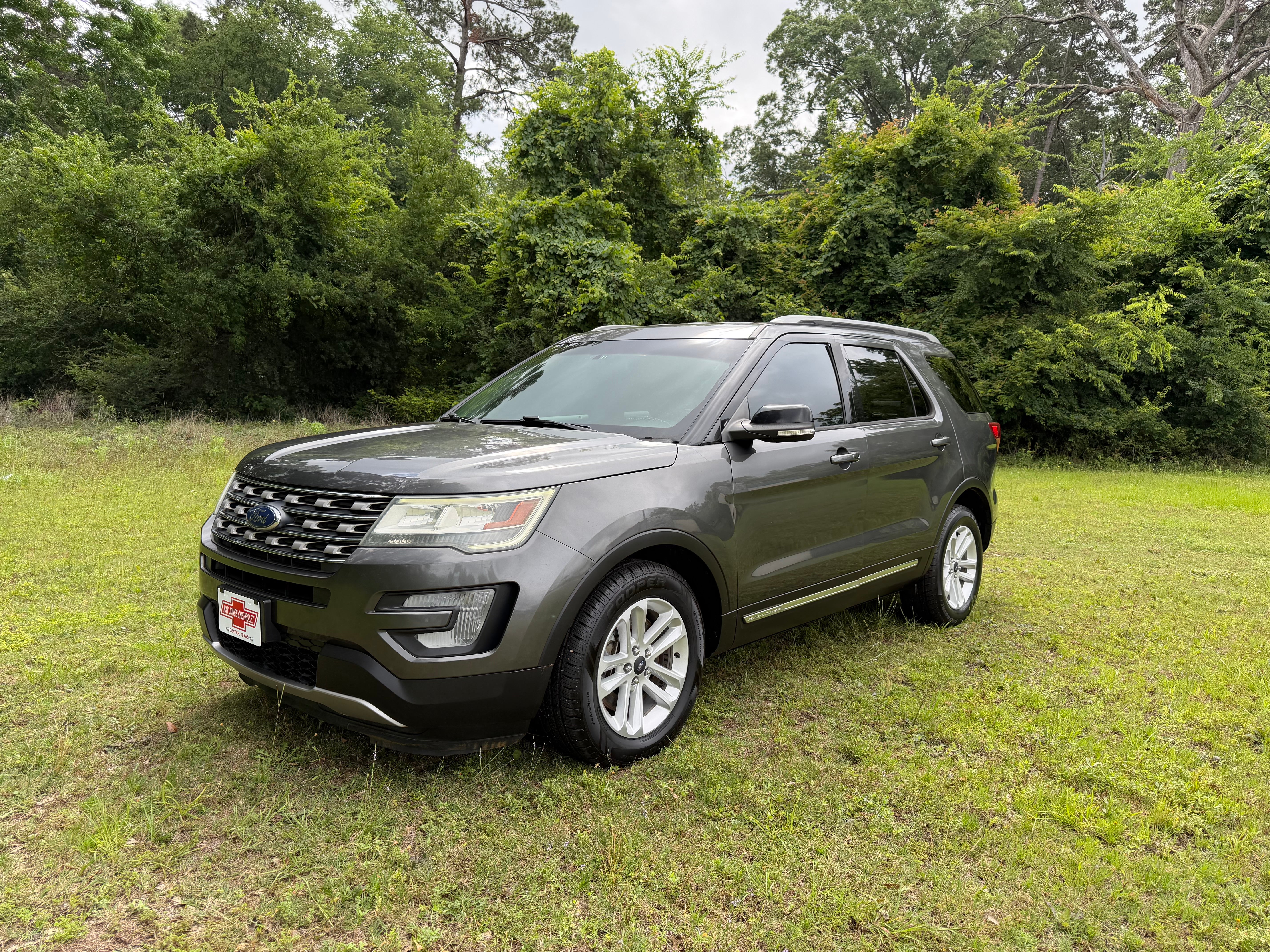 2017 Ford Explorer XLT in Other — front three-quarter view